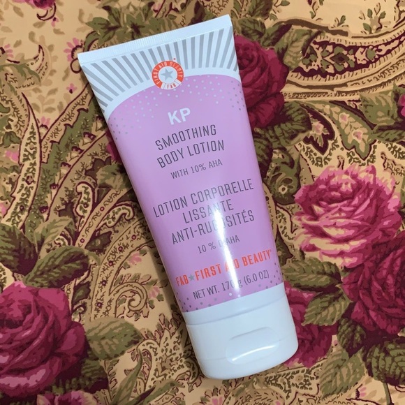 First Aid Beauty Skincare Fab Kp Smoothing Body Lotion With Aha